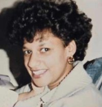 photo of Robin Eileen DeWillis
